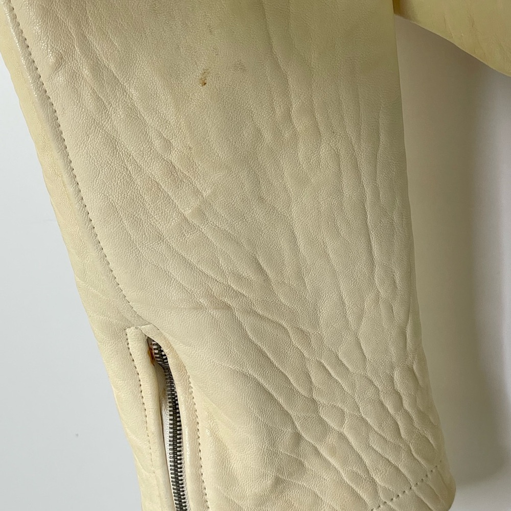 Jacket | 90s Vintage Podoll Cropped Leather Coat Butter Yellow Ruffle  **RARE** - Picture 15 of 16